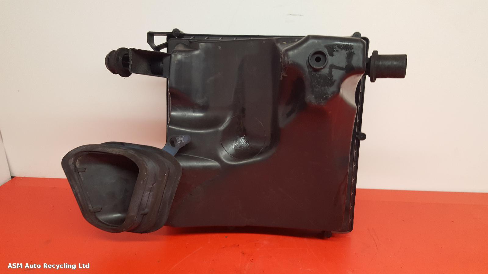 View Auto part Air Cleaner/Box Vauxhall Astra 2012