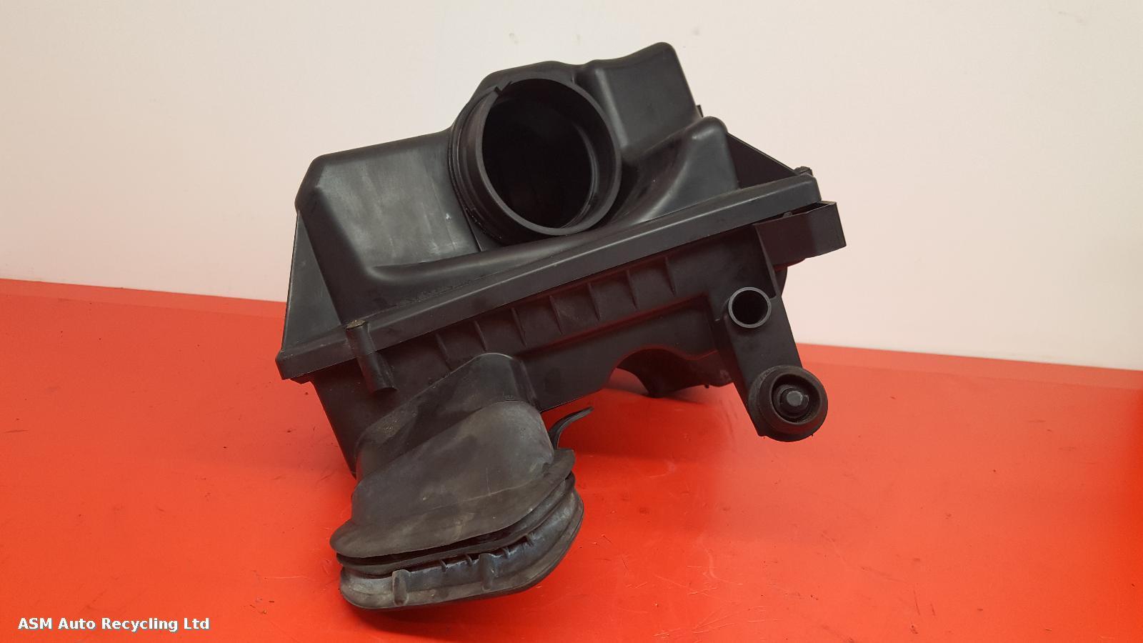 View Auto part Air Cleaner/Box Vauxhall Astra 2012