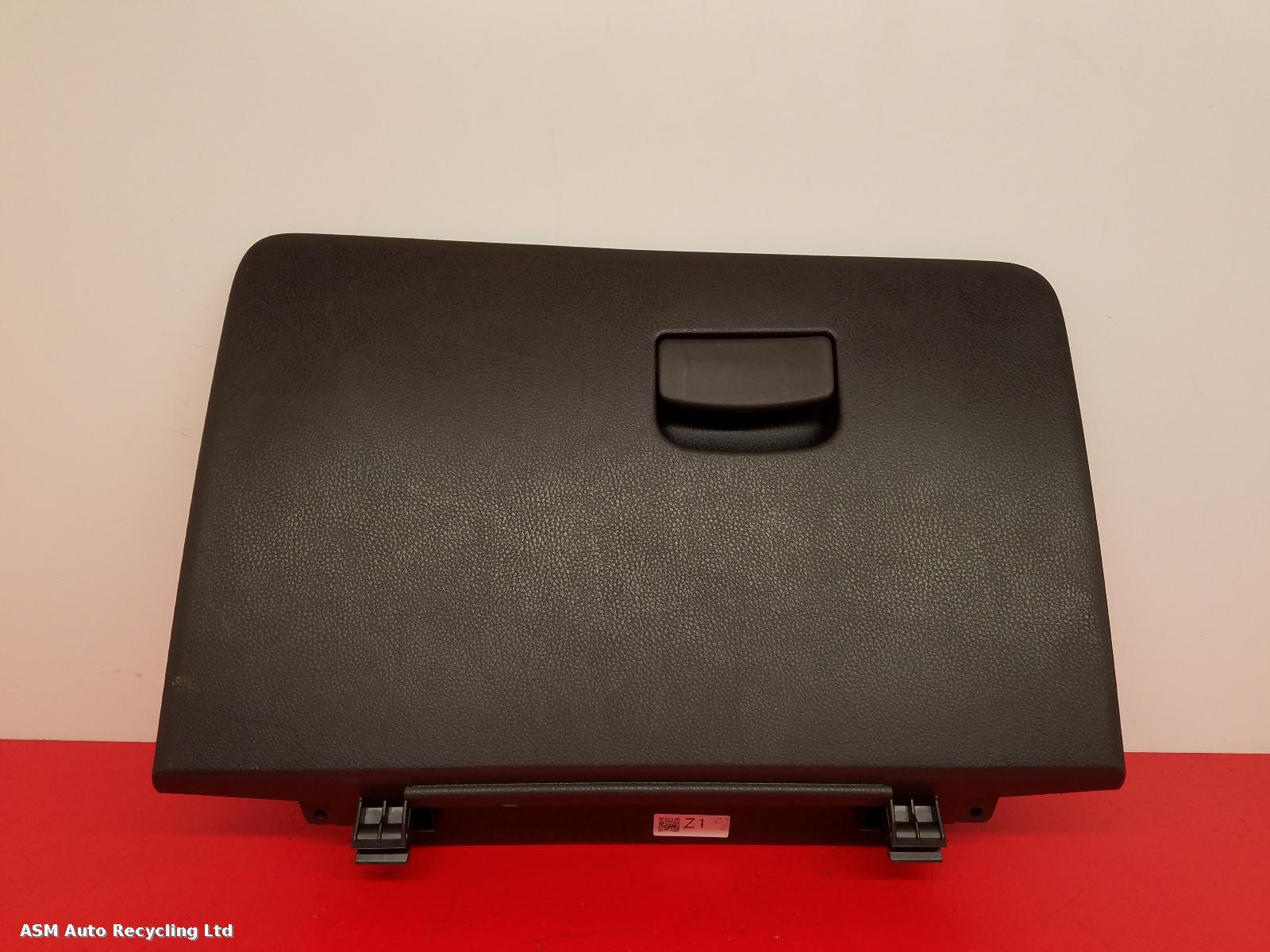 View Auto part Glove Box Toyota Gt86 2017
