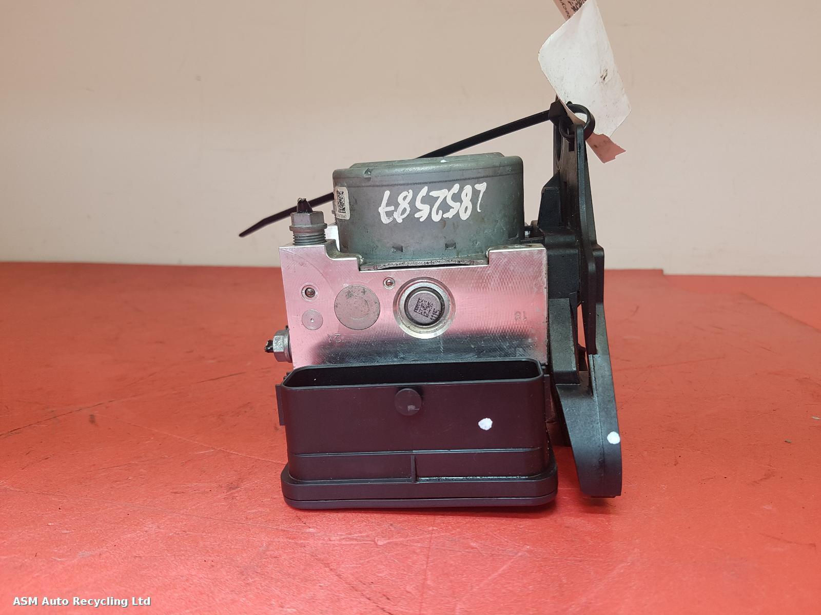 View Auto part ABS Pump/Modulator Volkswagen Passat 2018