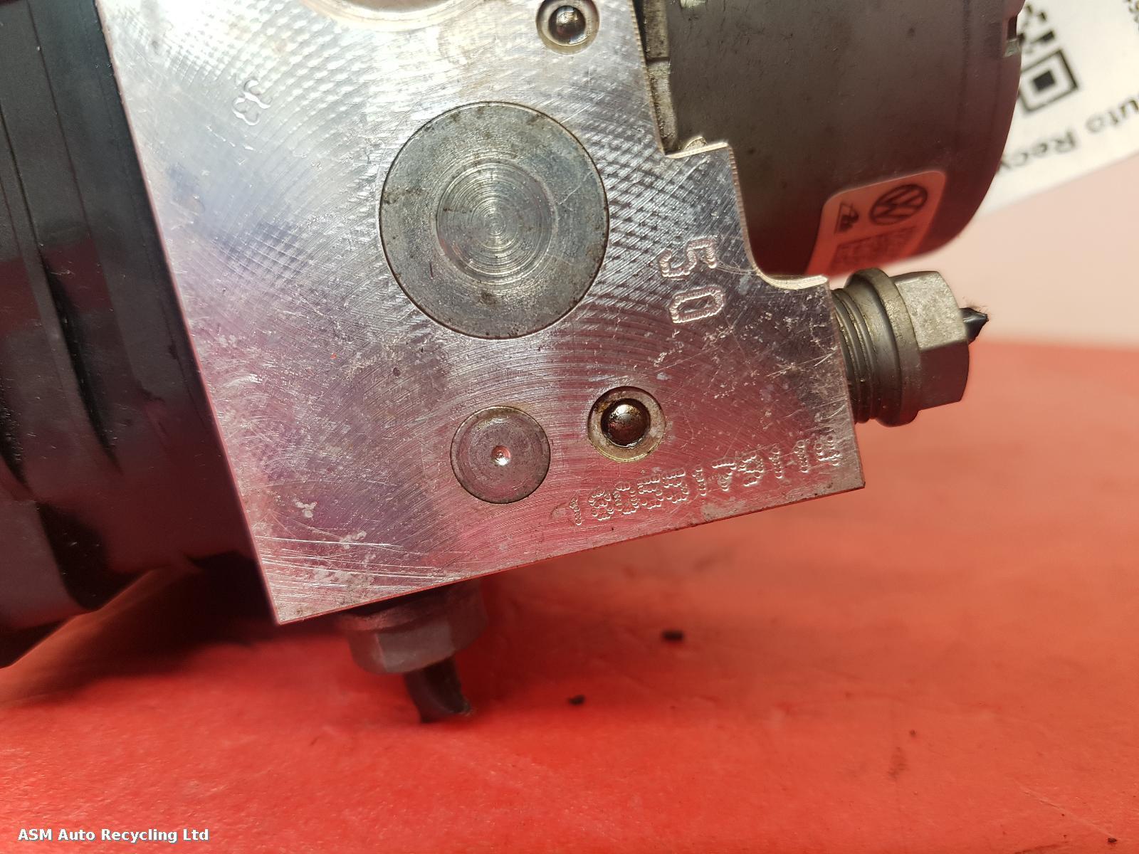 View Auto part ABS Pump/Modulator Volkswagen Passat 2018