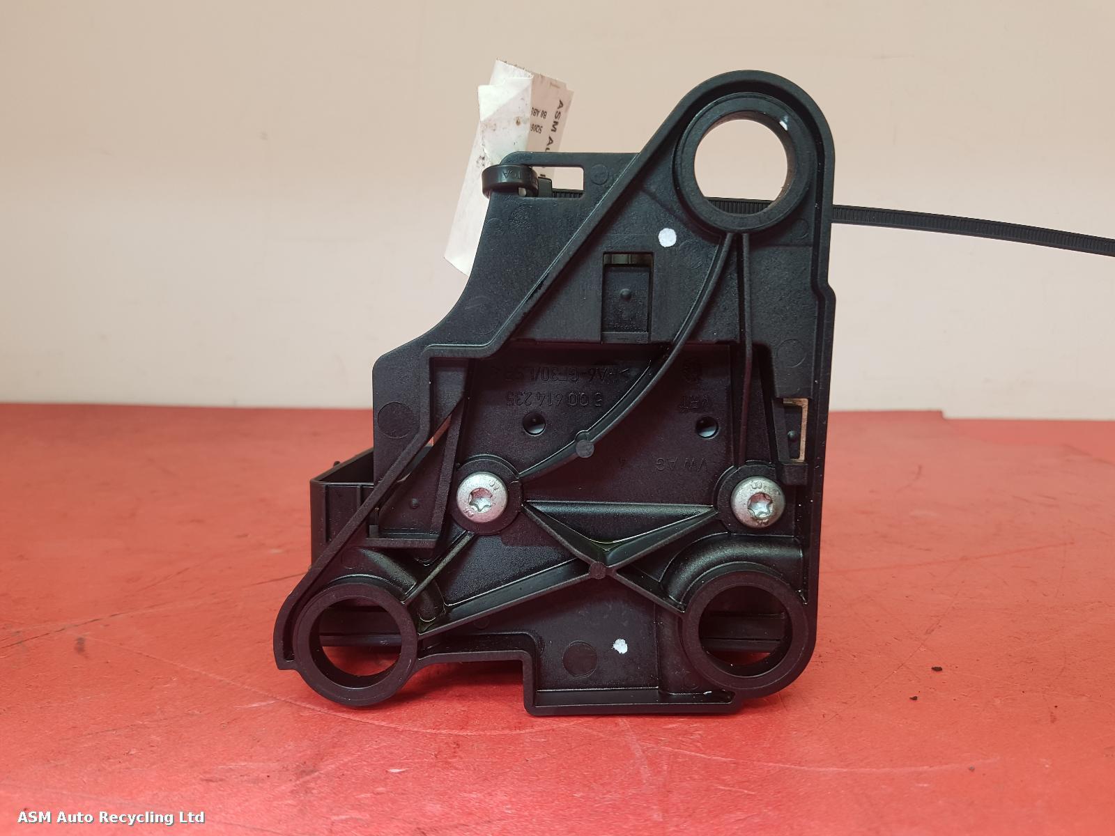 View Auto part ABS Pump/Modulator Volkswagen Passat 2018
