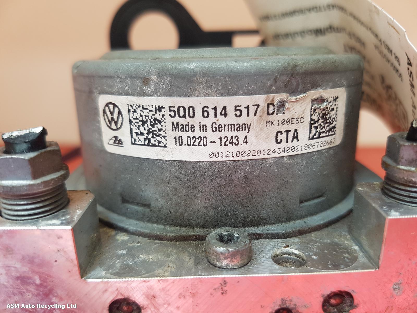 View Auto part ABS Pump/Modulator Volkswagen Passat 2018