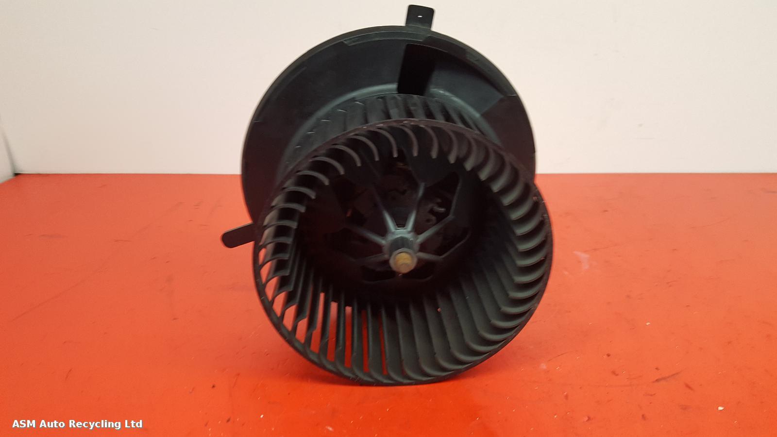 View Auto part Heater Motor/Assembly Volkswagen Passat 2010