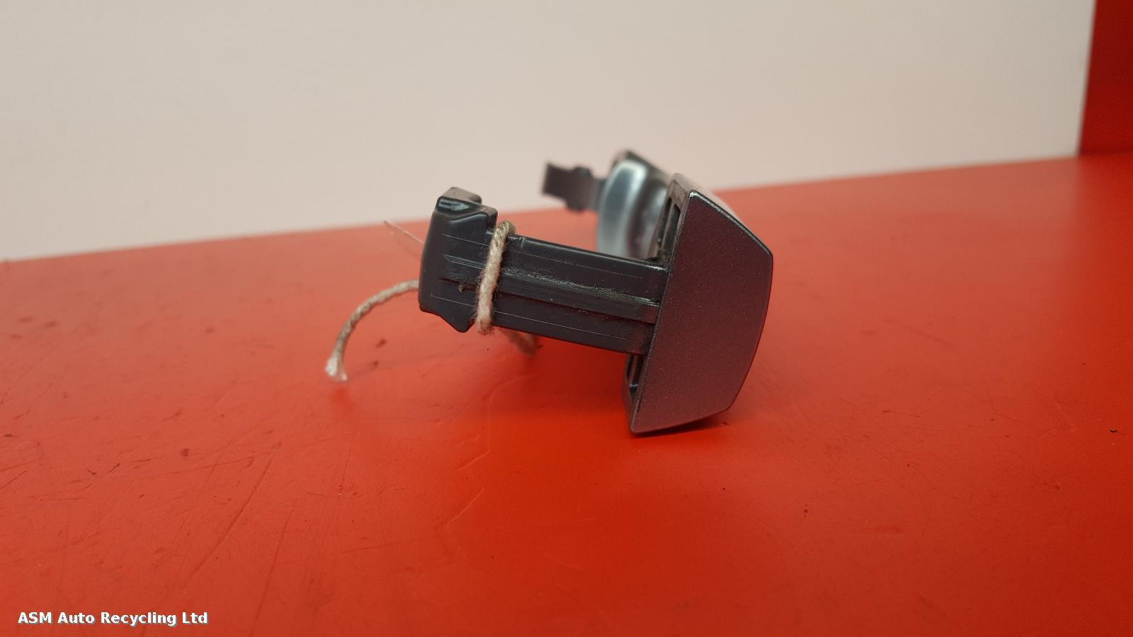 View Auto part Door Handle Toyota Yaris 2008