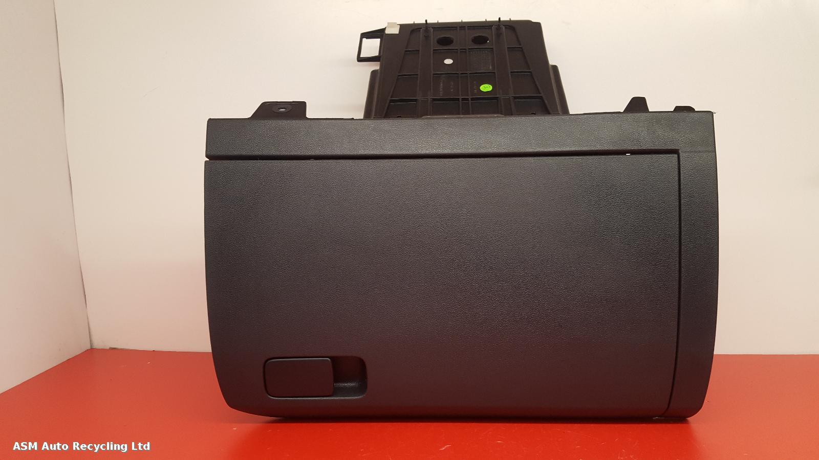 View Auto part Glove Box Volkswagen Polo 2017