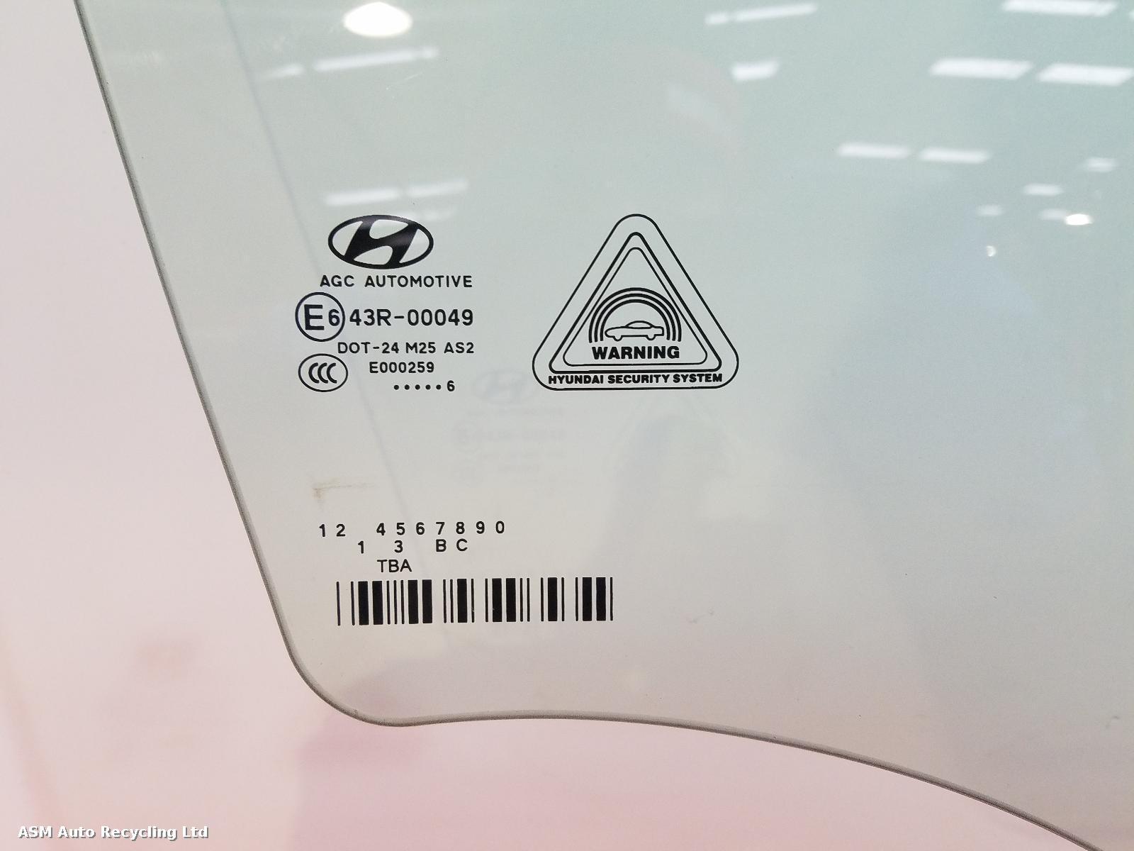 View Auto part RF Door Window Hyundai Tucson 2016