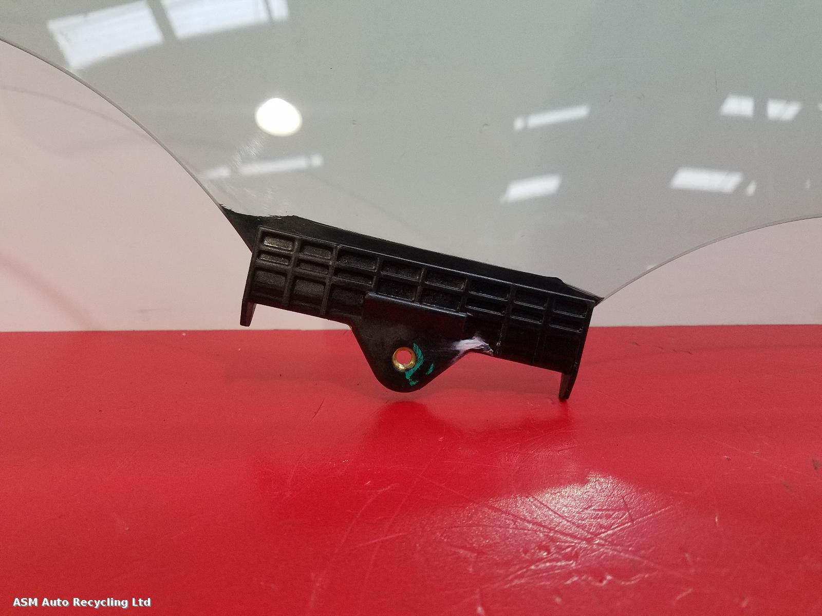 View Auto part RF Door Window Hyundai Tucson 2016
