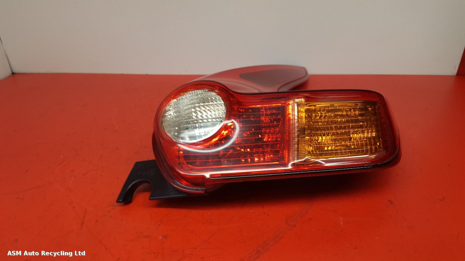 View Auto part R Taillight Nissan Juke 2014