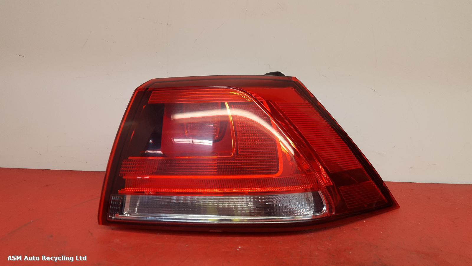 View Auto part R Taillight Volkswagen Golf 2013