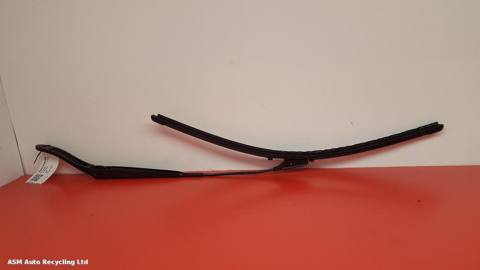 View Auto part Wiper Arm Citroen Ds3 2012