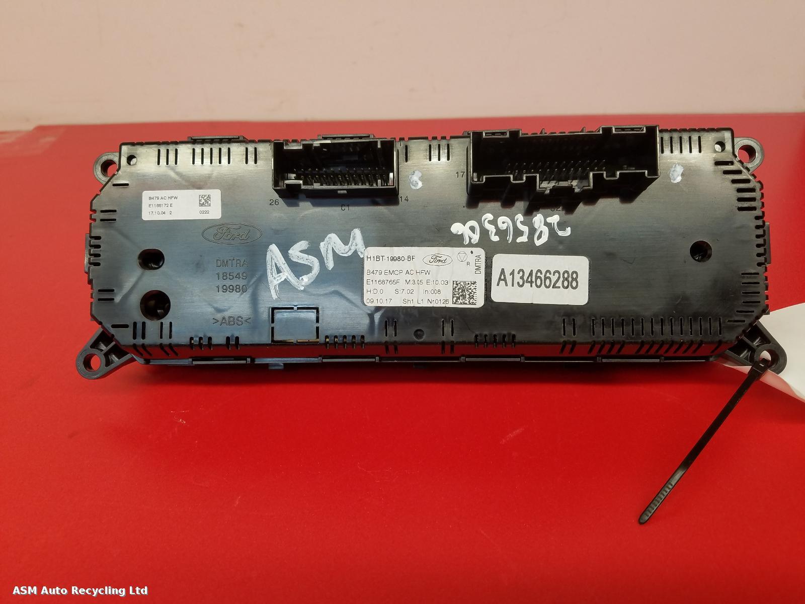 View Auto part Heater/AC Controller Ford Fiesta 2017