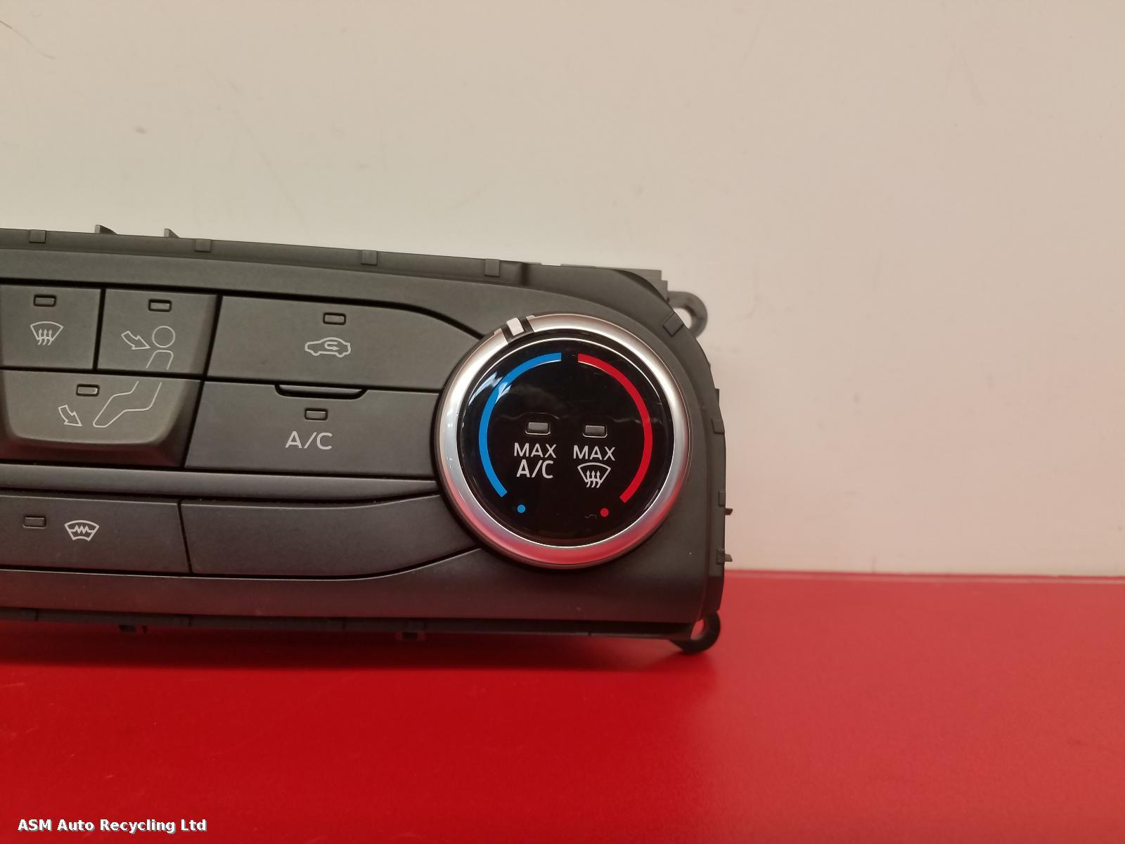 View Auto part Heater/AC Controller Ford Fiesta 2017