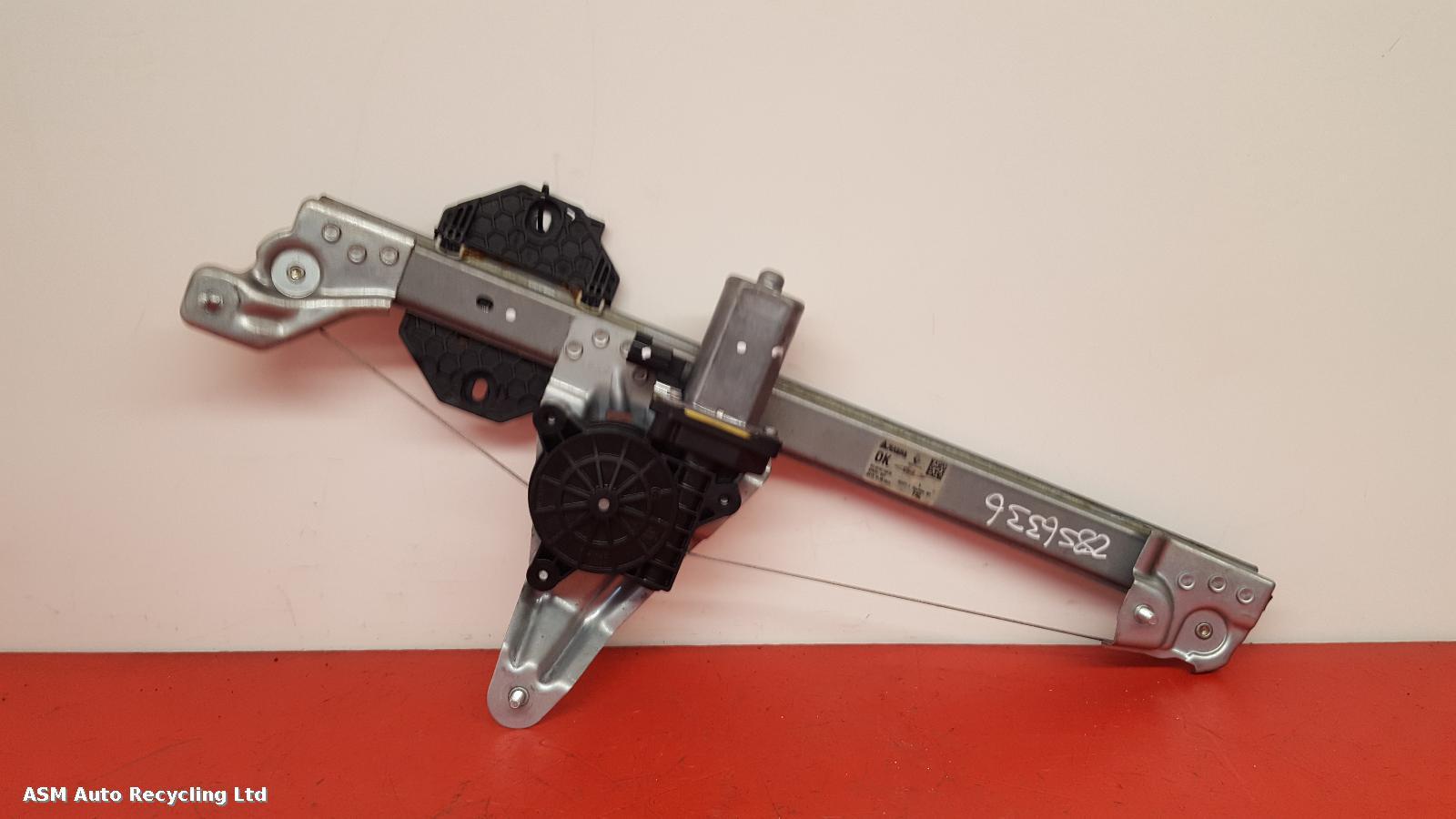 View Auto part LR Window Regulator Dacia Sandero 2015