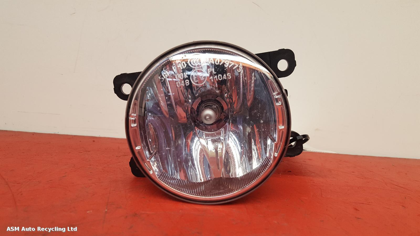View Auto part Fog Lamp Dacia Sandero 2015