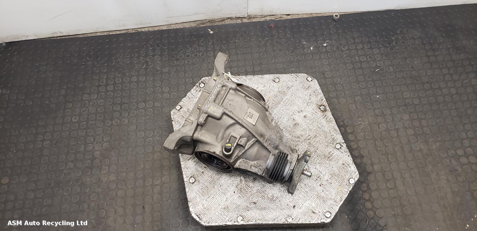 View Auto part Differential Assembly Mercedes C Class 2017