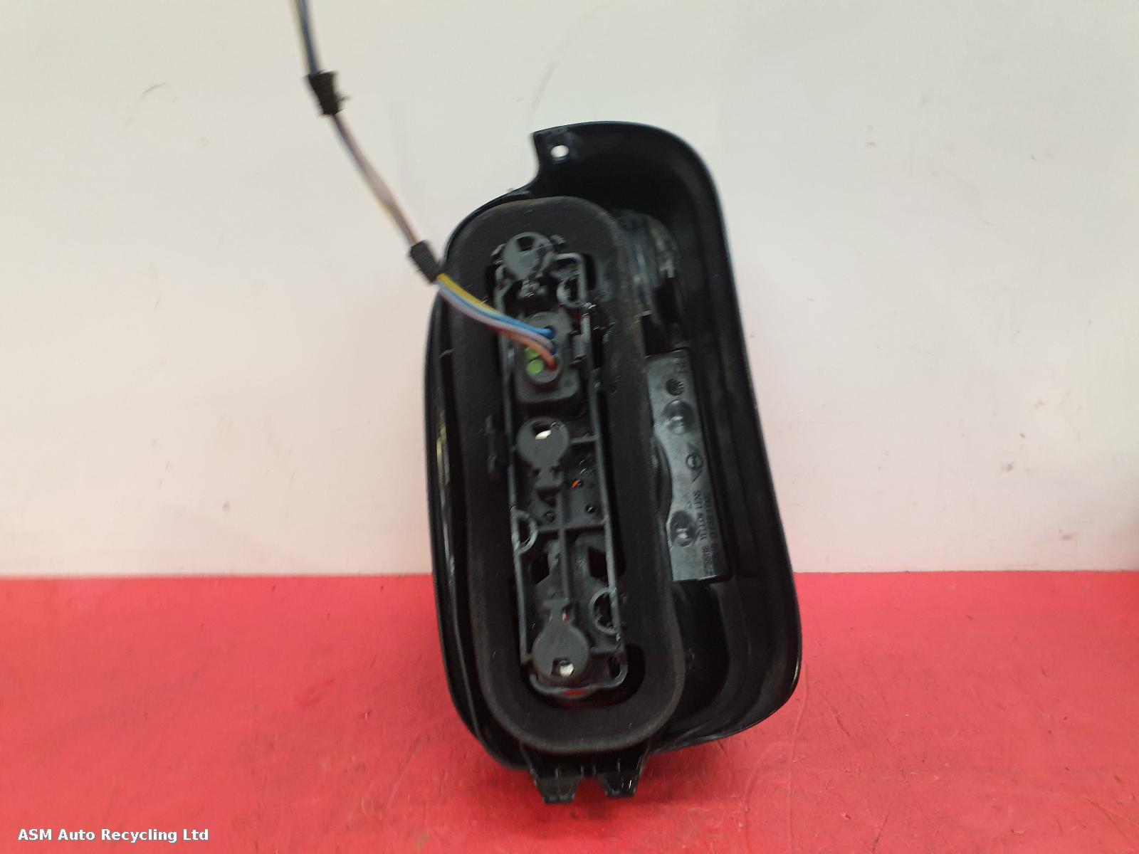 View Auto part R Taillight Mini (bmw) Mini 2007