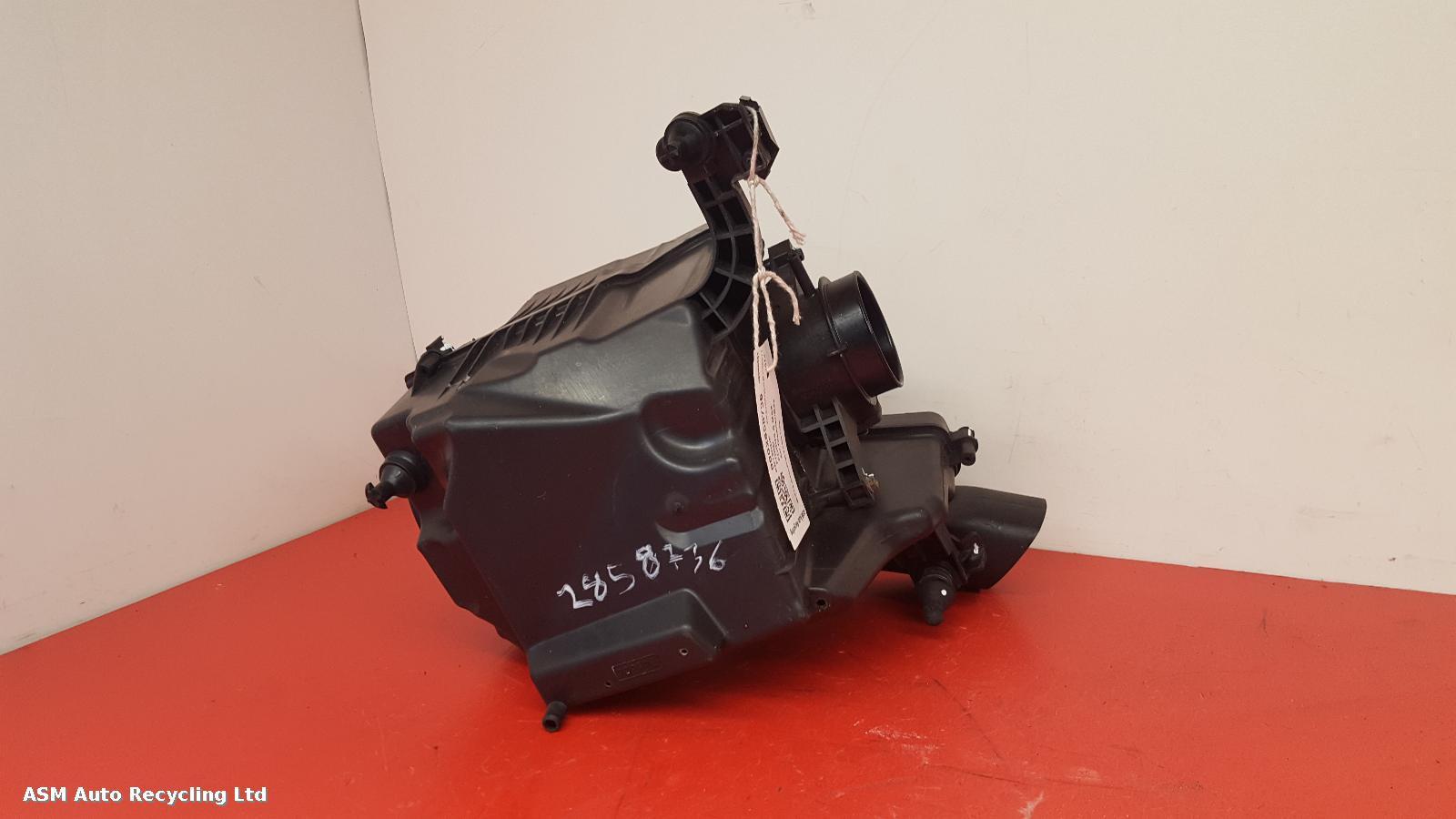 View Auto part Air Cleaner/Box Ford Focus C Max 2015