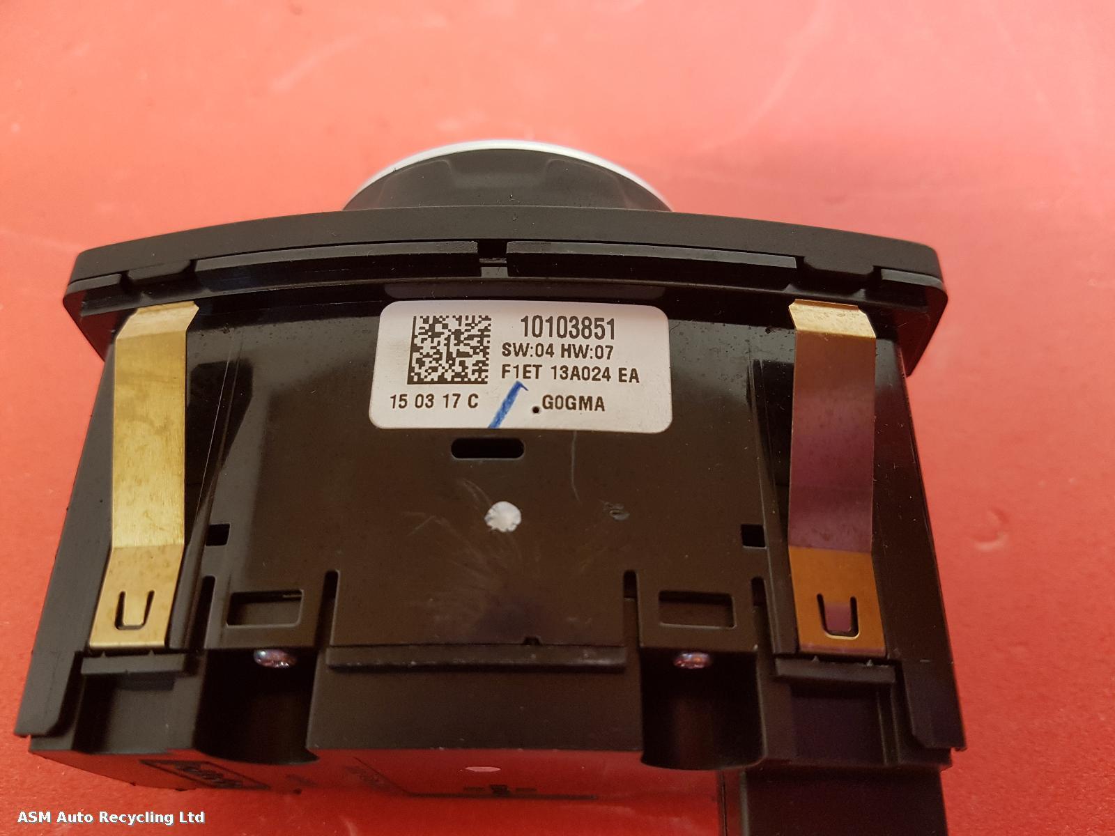 View Auto part Headlight Switch Ford Focus 2015