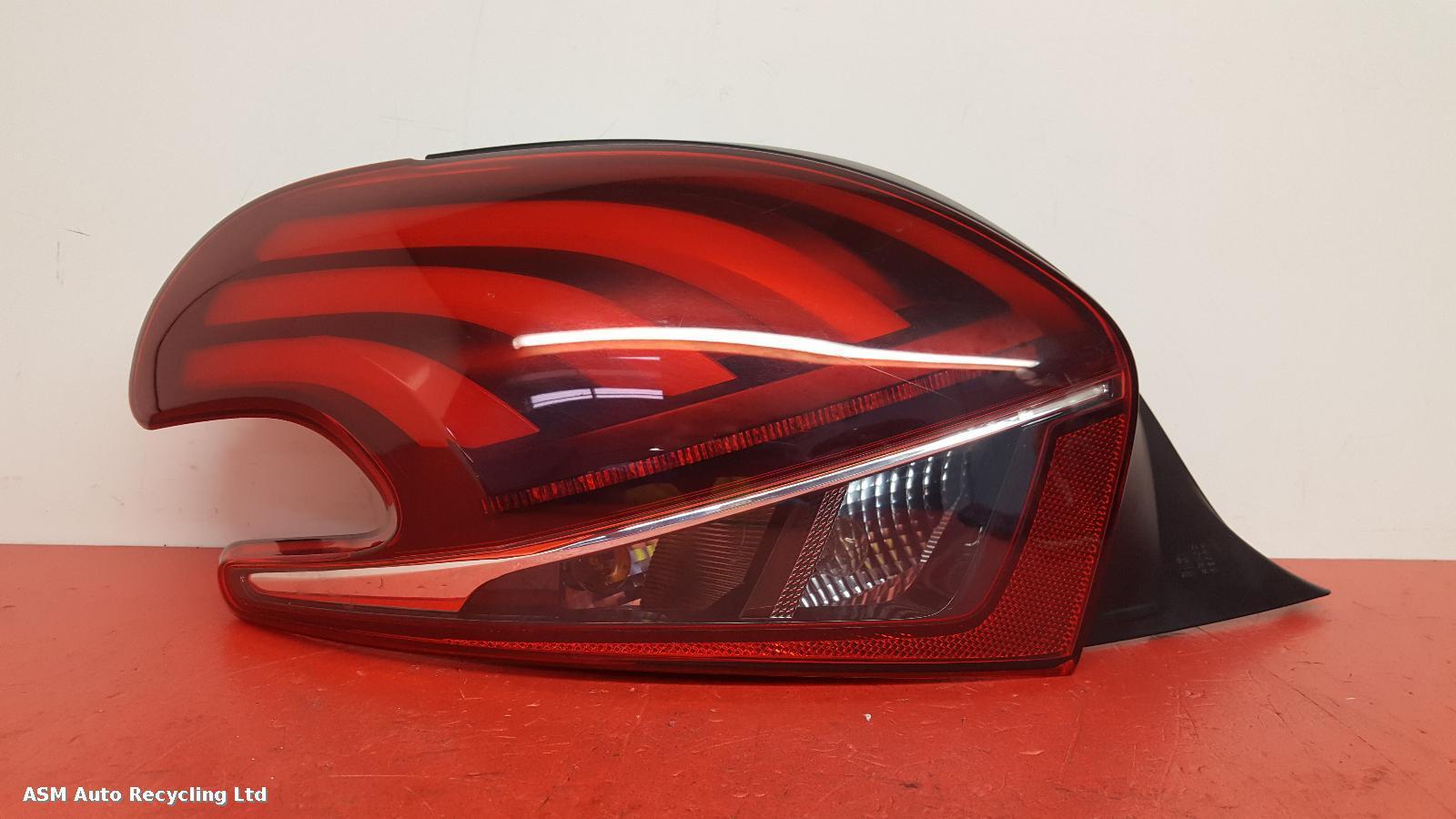 View Auto part L Taillight Peugeot 208 2016