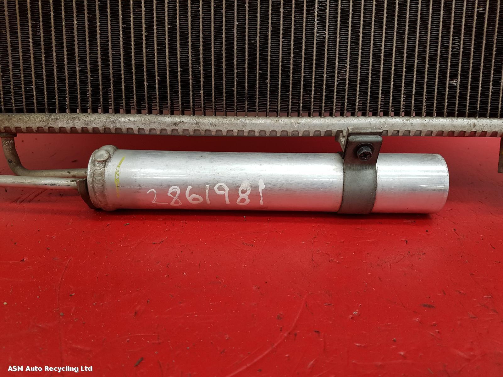 View Auto part Condenser Mitsubishi L200 2016