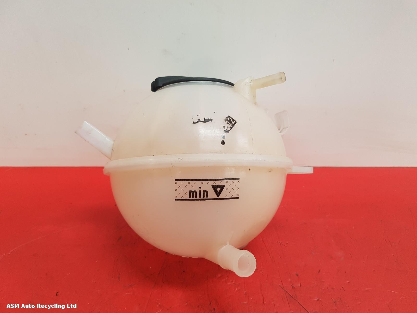 View Auto part Overflow Bottle Volkswagen Scirocco 2015
