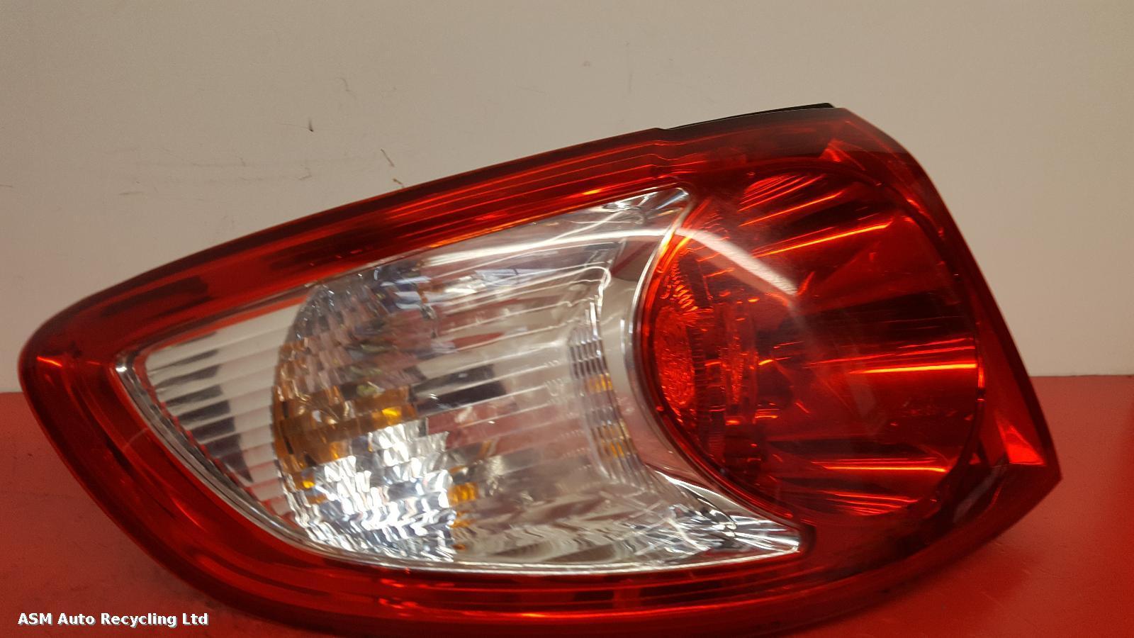 View Auto part L Taillight Hyundai Santa Fe 2006
