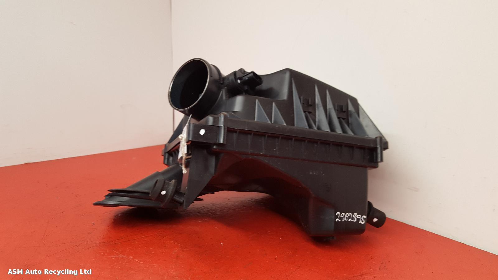 View Auto part Air Cleaner/Box Vauxhall Astra 2015