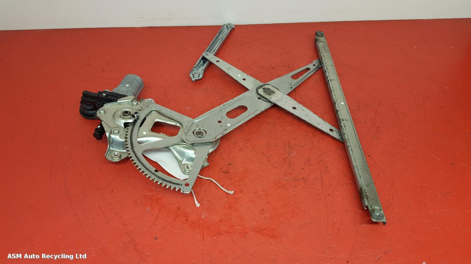 View Auto part LF Window Regulator Toyota Prius 2008