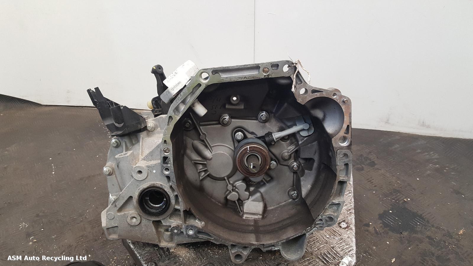 View Auto part Gearbox Dacia Sandero 2017