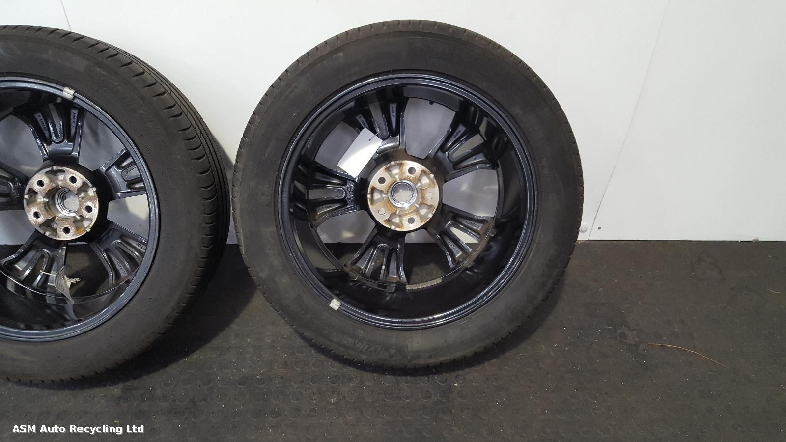 View Auto part Wheel Set Nissan Qashqai 2019