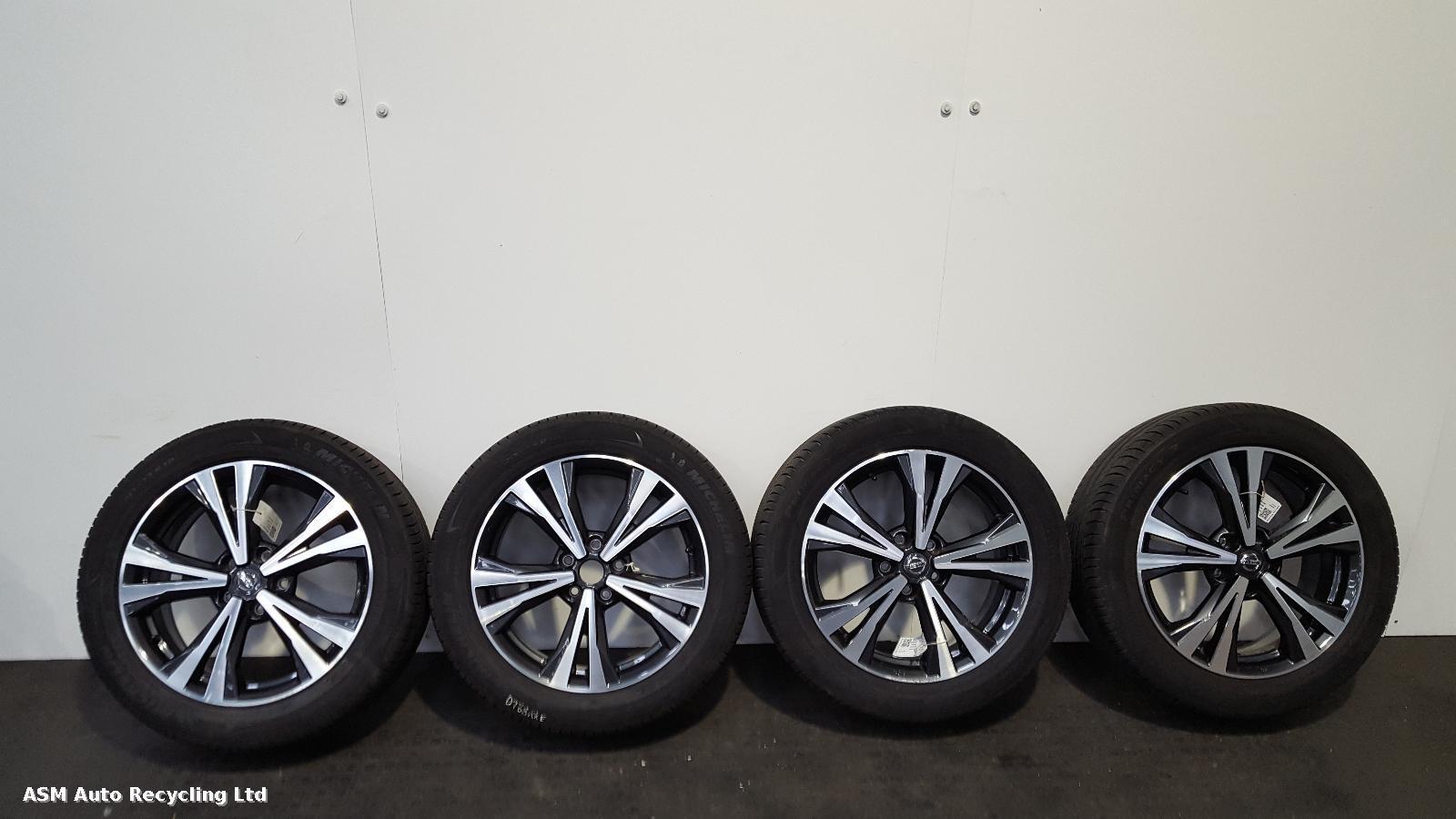 View Auto part Wheel Set Nissan Qashqai 2019