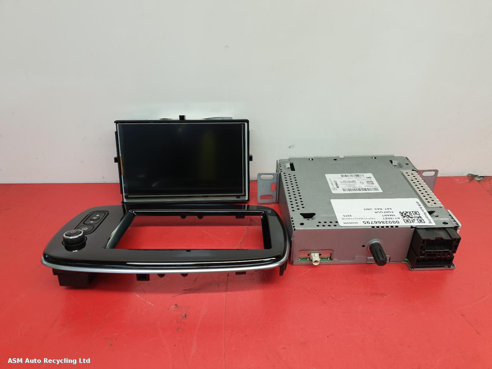 View Auto part Sat Nav Unit Smart Forfour 2015