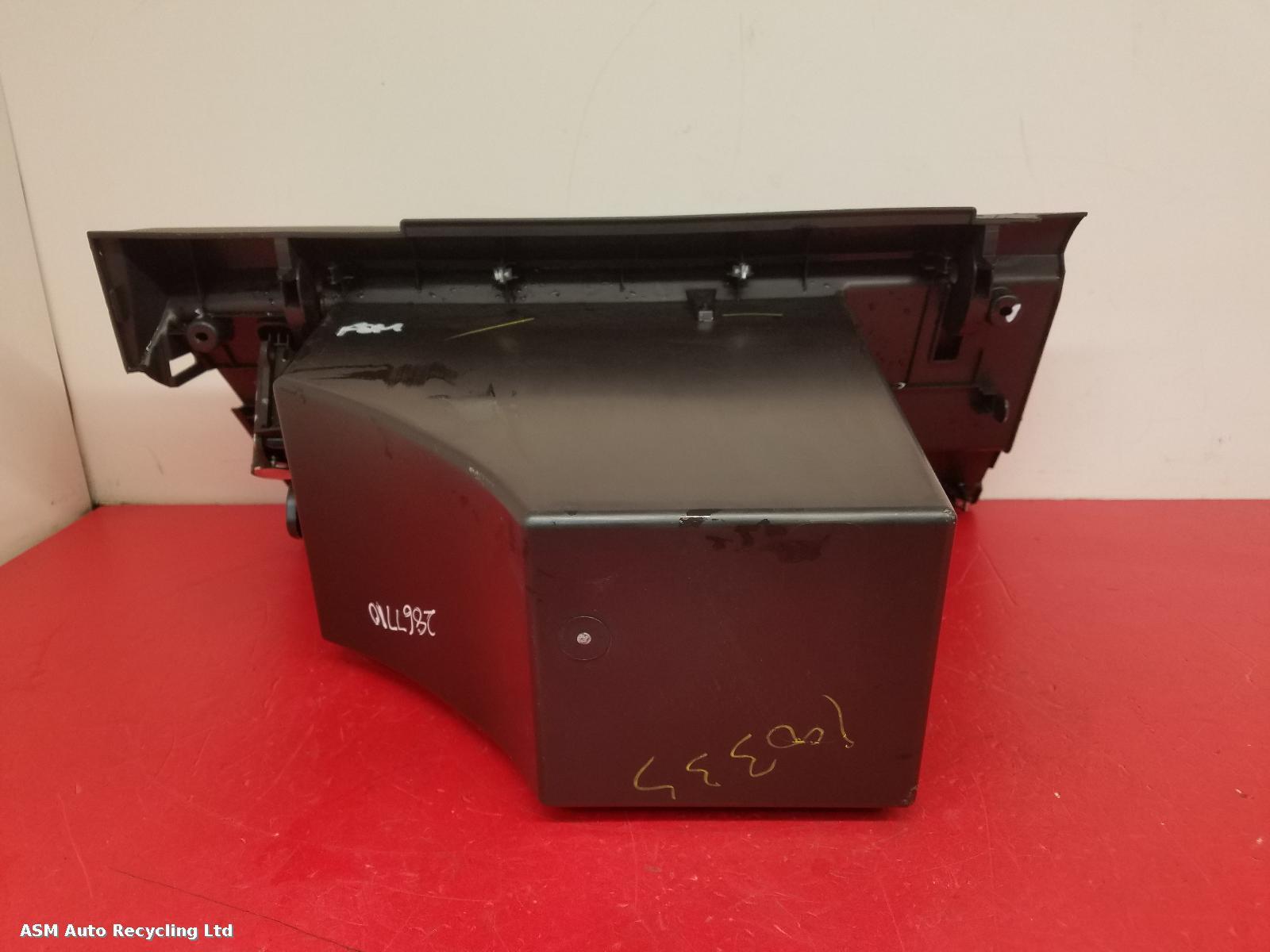 View Auto part Glove Box Nissan Qashqai 2008