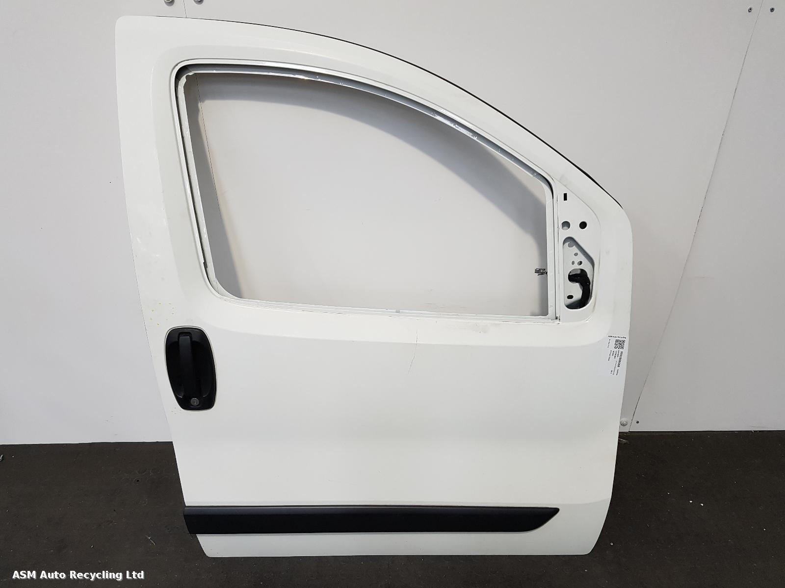 View Auto part R Front Door Citroen Nemo 2012