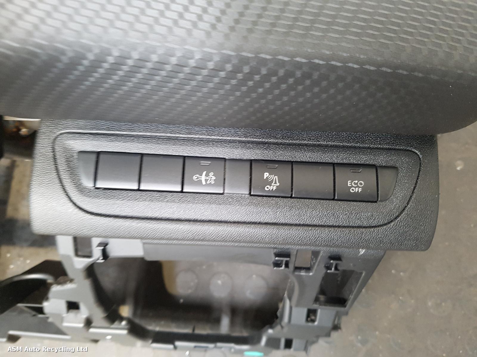 View Auto part Airbag Kit Peugeot 208 2019