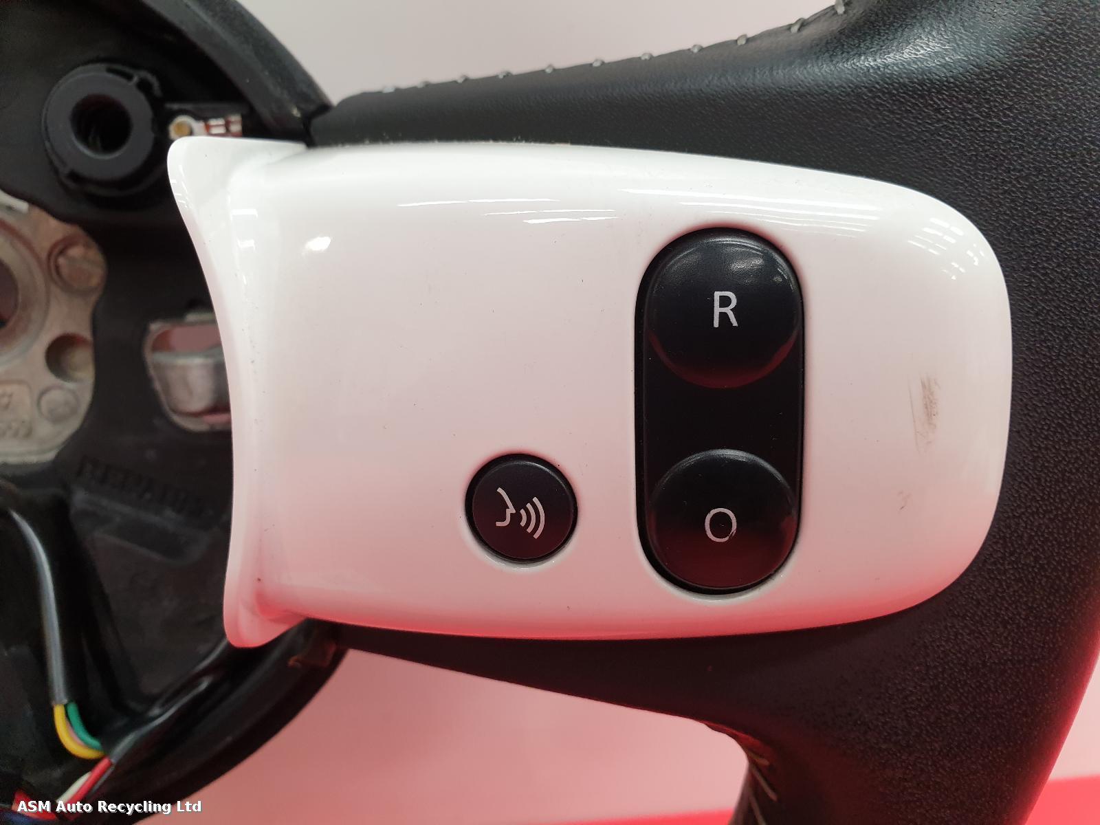 View Auto part Steering Wheel Renault Twingo 2016