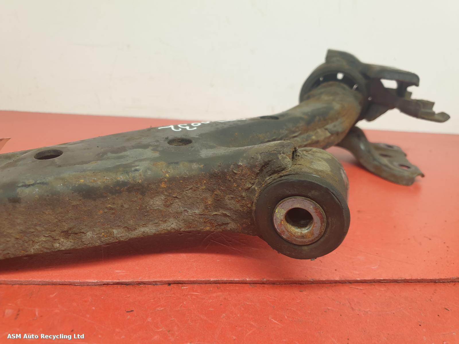 View Auto part RF Lower Control Arm Honda Crv 2008