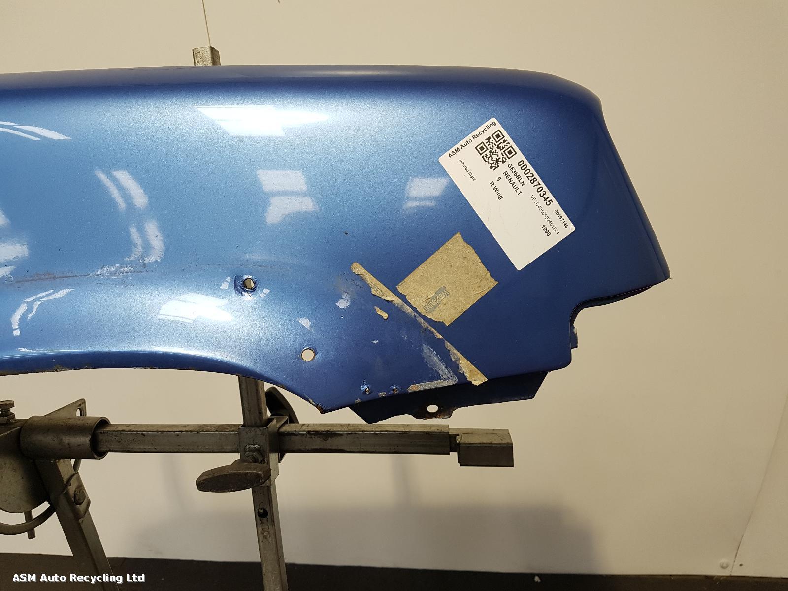View Auto part R Wing Renault 5  1990
