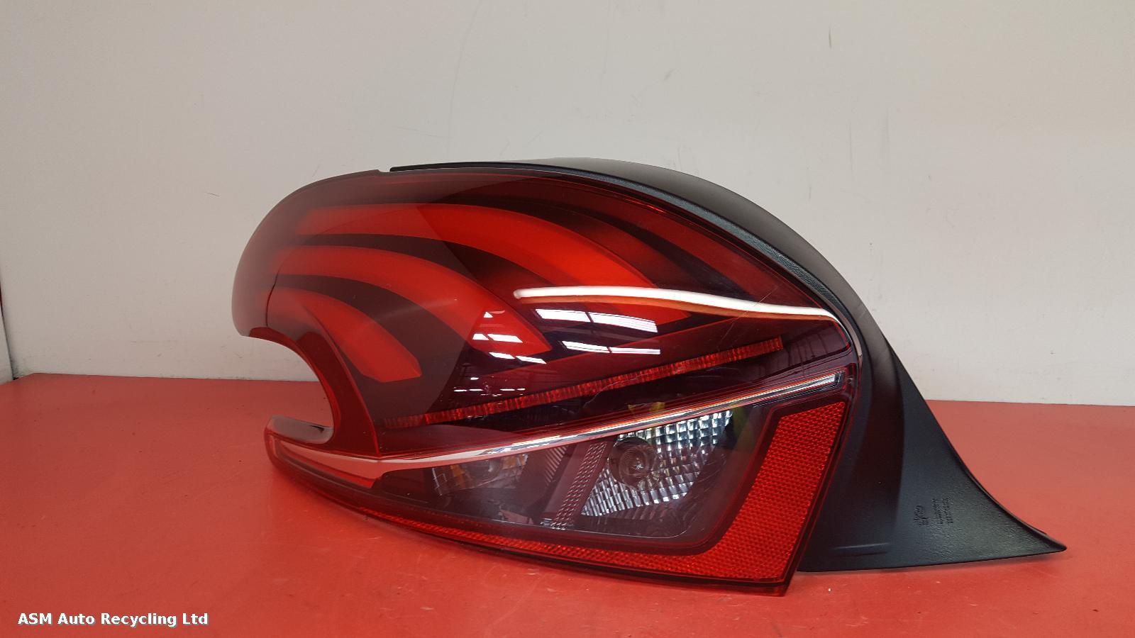View Auto part L Taillight Peugeot 208 2019