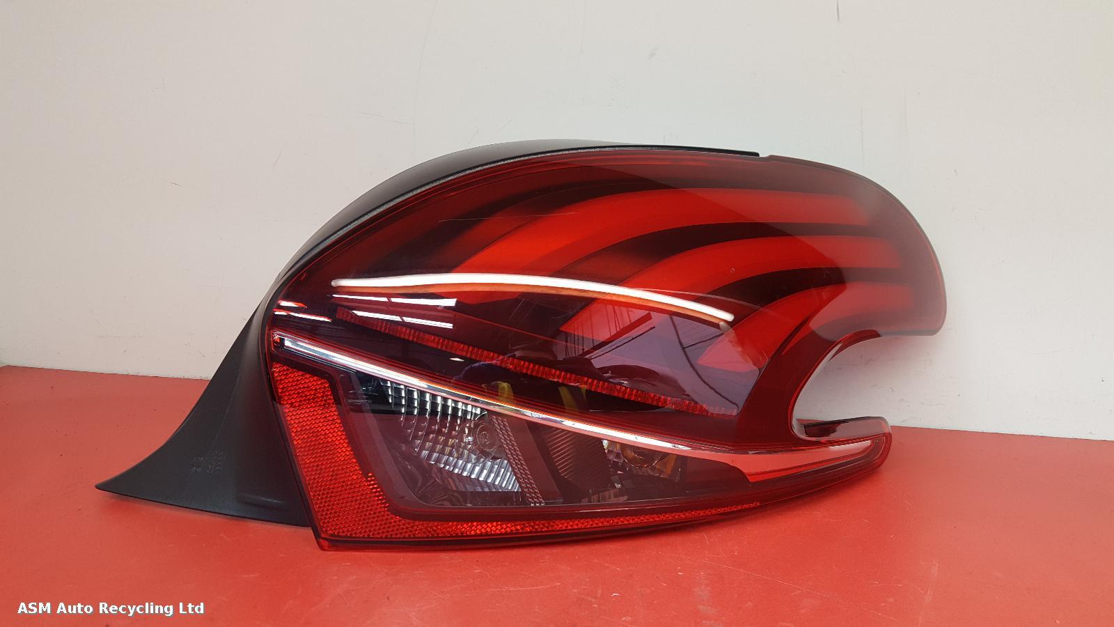 View Auto part R Taillight Peugeot 208 2019