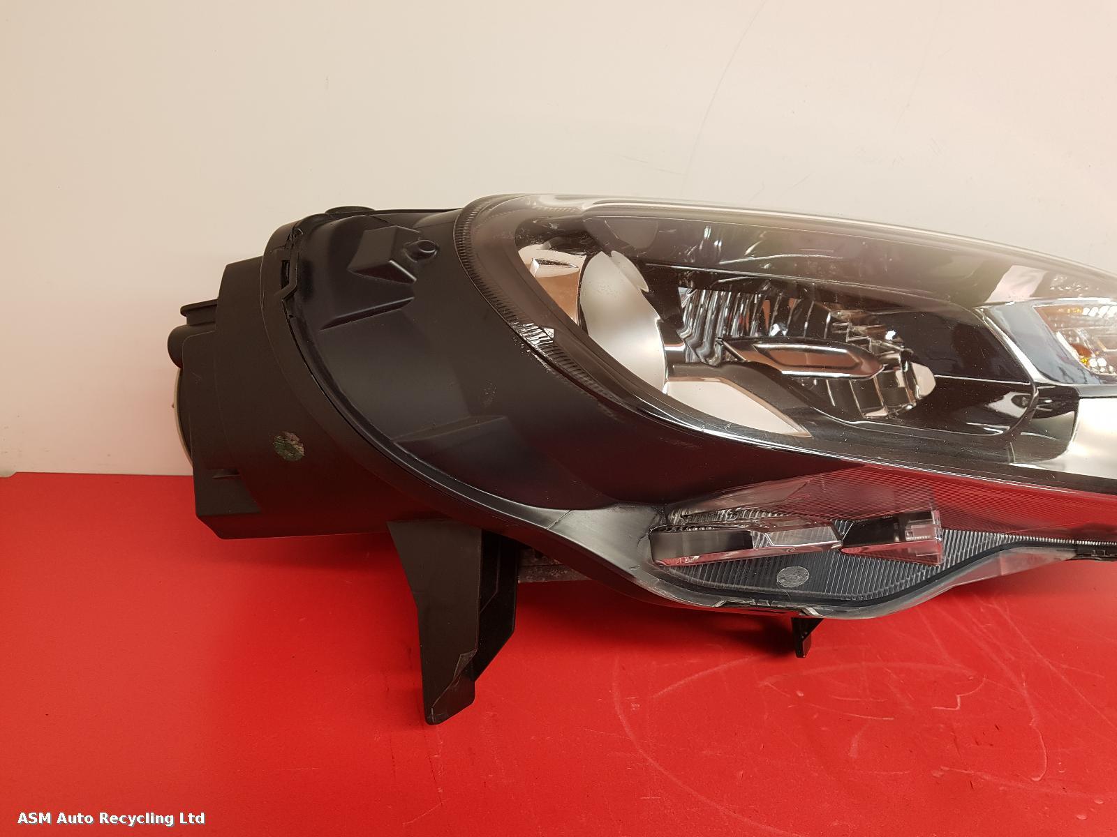 View Auto part R Headlamp Mg Mg6 2015