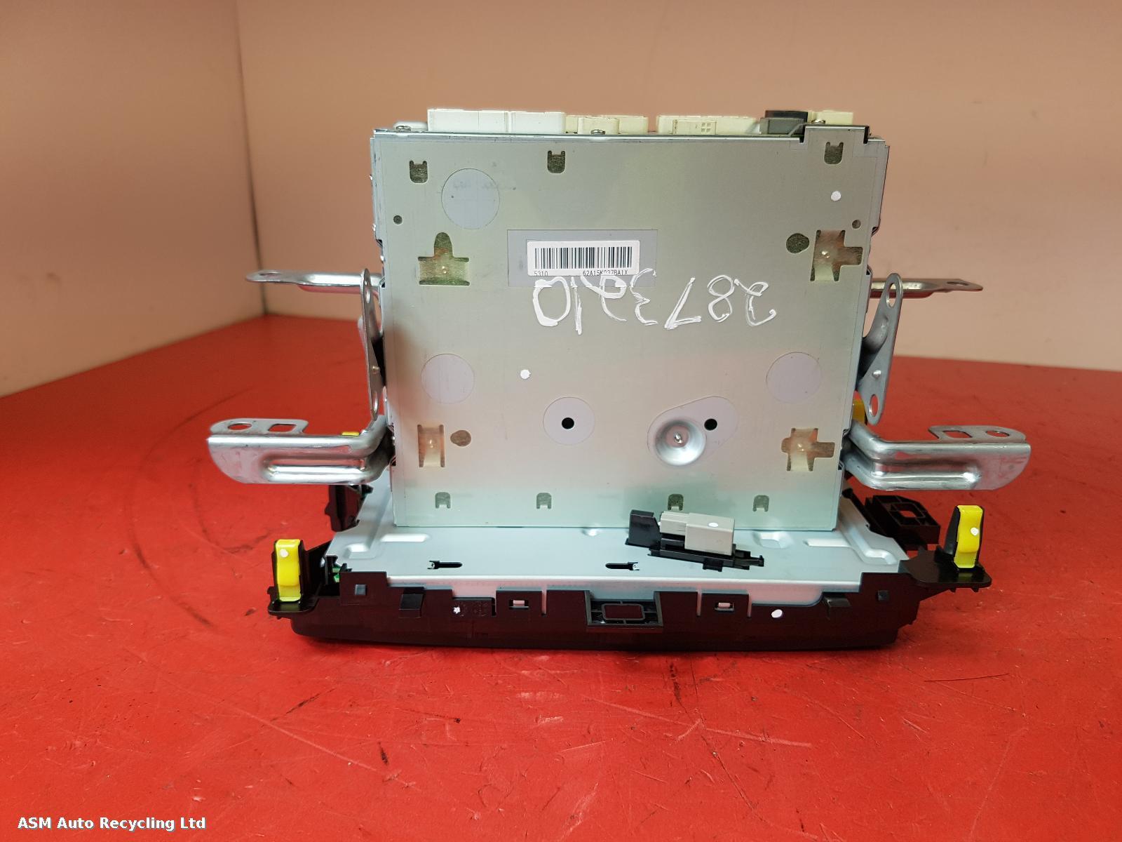 View Auto part Radio Display Toyota Yaris 2015