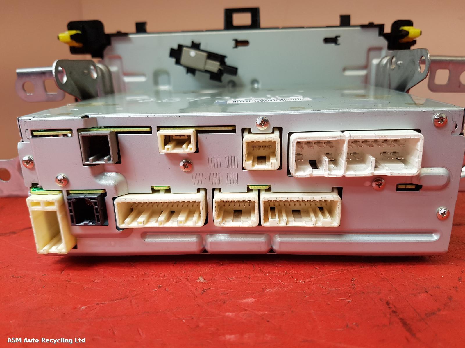 View Auto part Radio Display Toyota Yaris 2015