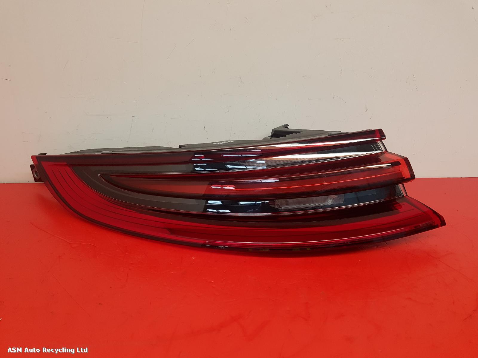 View Auto part L Taillight Porsche Panamera 2020