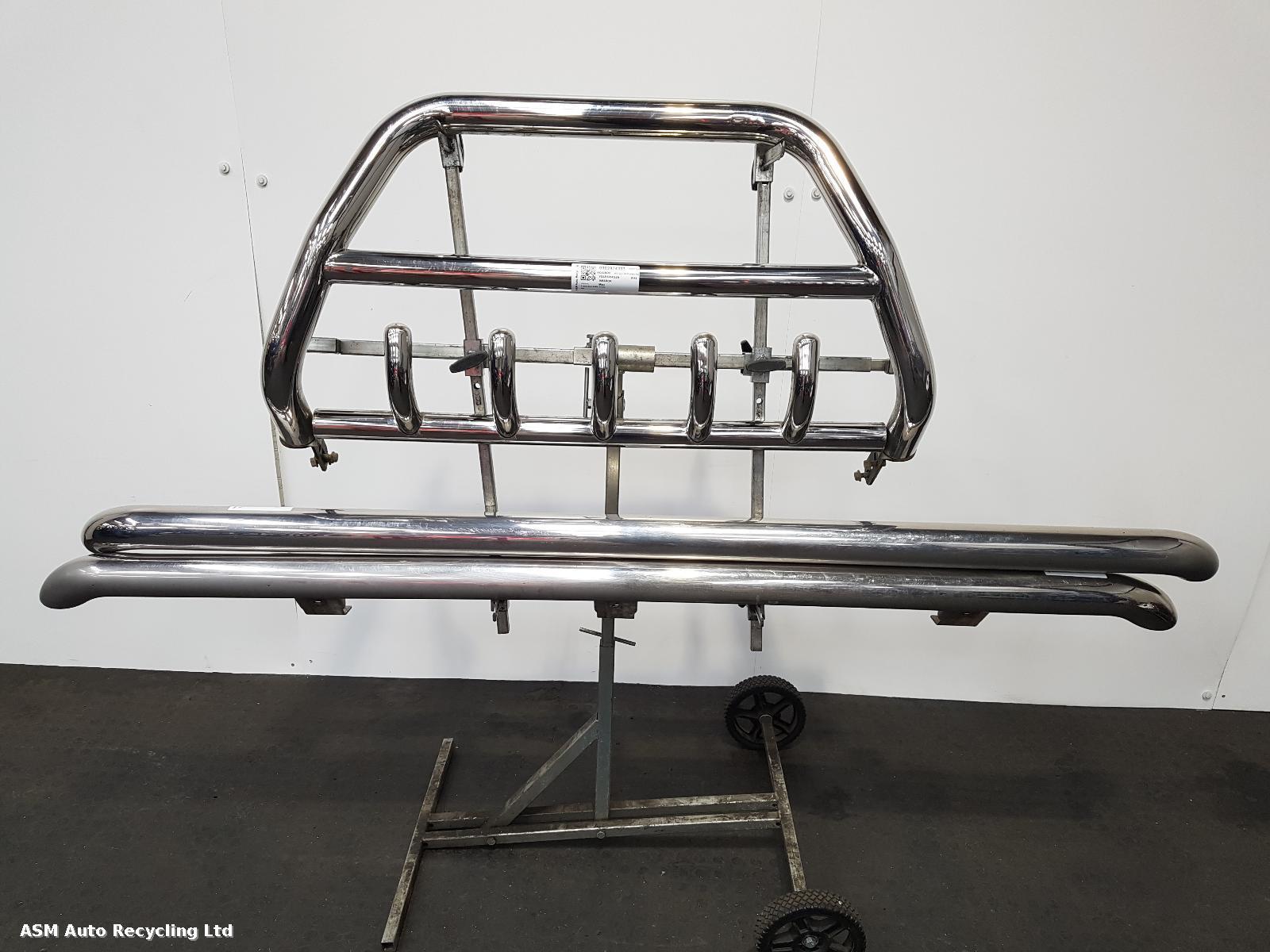 View Auto part Misc Volkswagen Amarok 2012