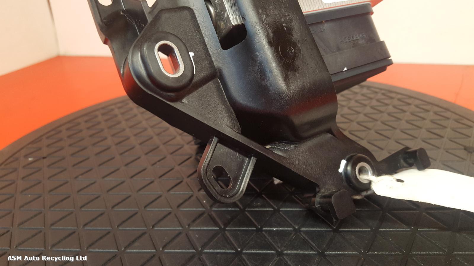 View Auto part ABS Pump/Modulator Tesla Model 3 2021