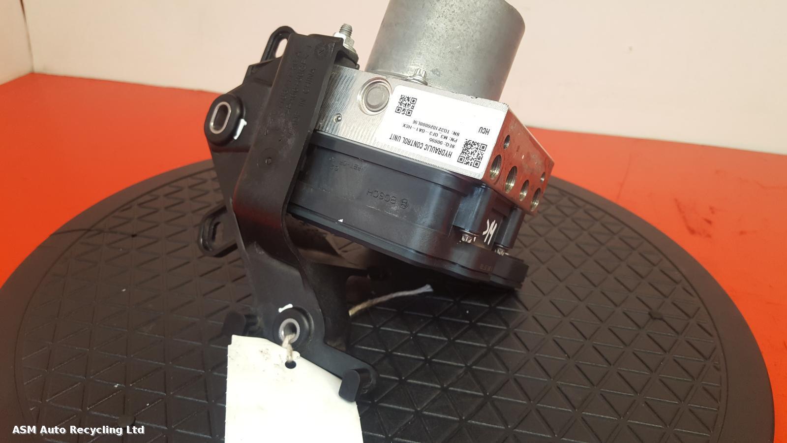 View Auto part ABS Pump/Modulator Tesla Model 3 2021