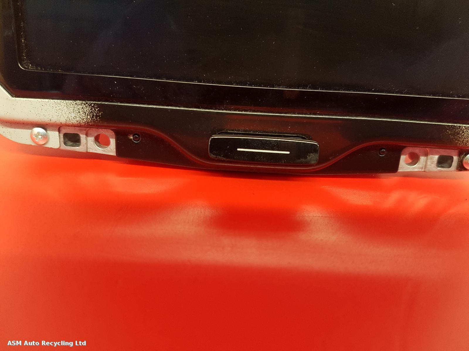 View Auto part Radio Display Volvo V60 2018