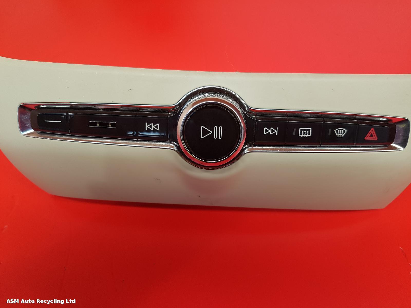 View Auto part Radio Display Volvo V60 2018
